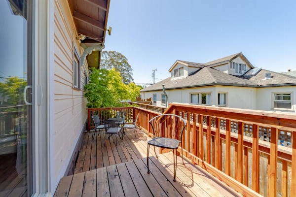 Classy Craftsman image 13