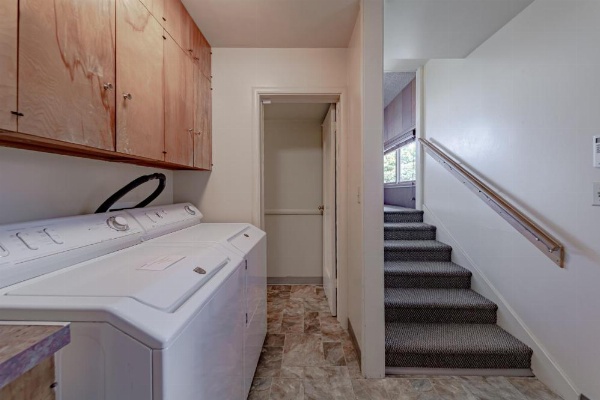 Classy Craftsman image 29